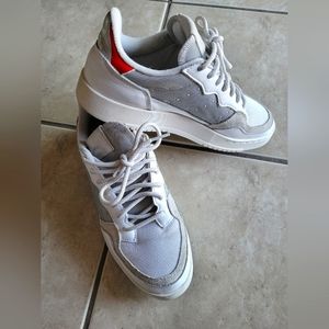 Adidas supercourt shoes M7.5/F9